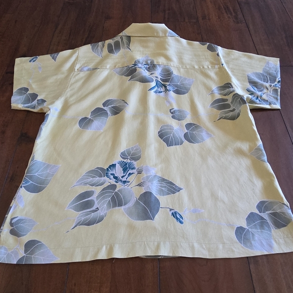 TOMMY BAHAMA Women's Yellow Floral Silk Button Up Vintage Shirt Size Large - Picture 7 of 10